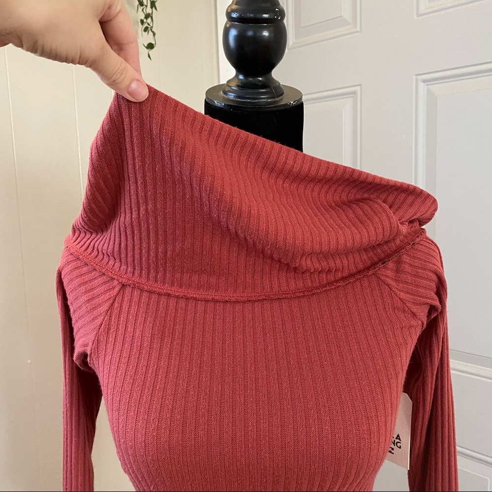 Fitted Sweater Dress - Picture 7 of 12